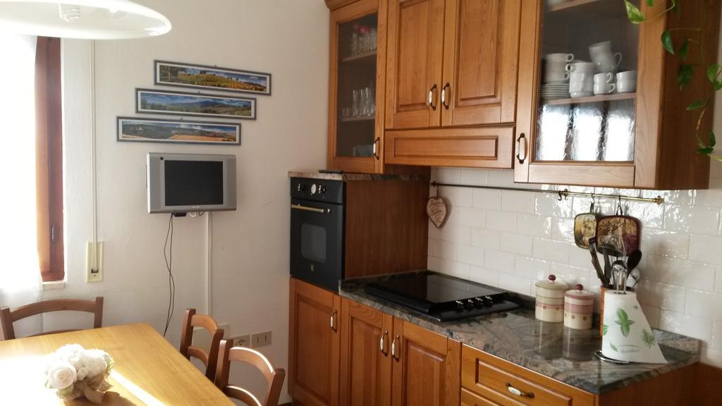 Casa Di Giulia Apartment Santa Luce Luaran gambar